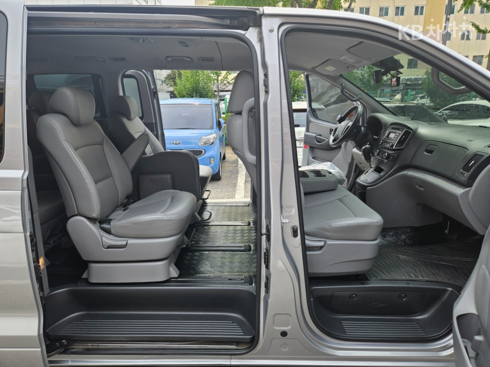 Hyundai Starex — miniaturë 8