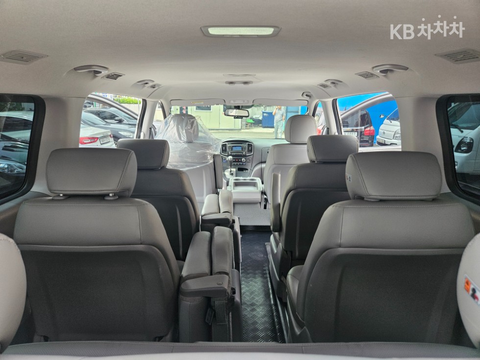 Hyundai Starex — miniaturë 10