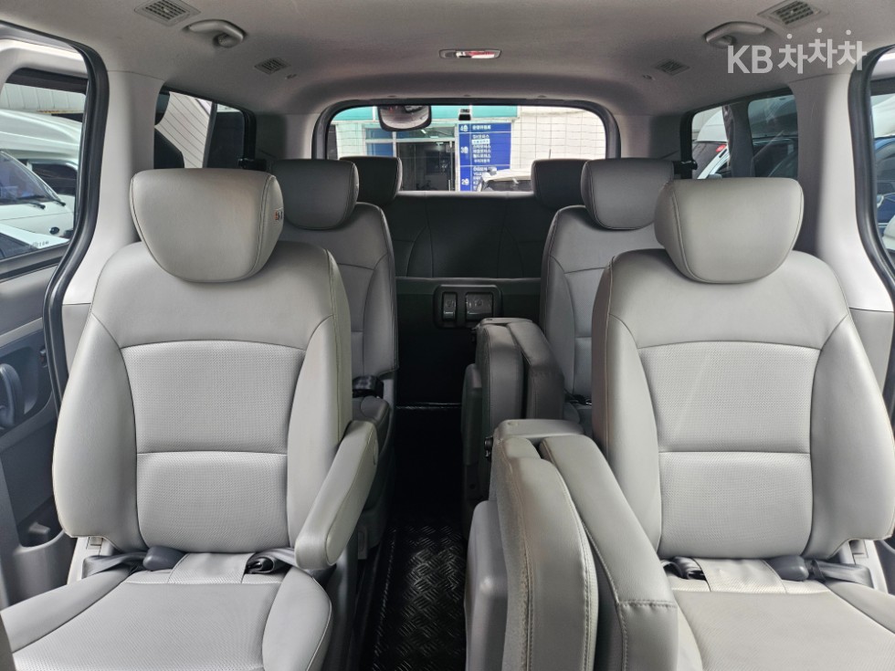 Hyundai Starex — miniaturë 9