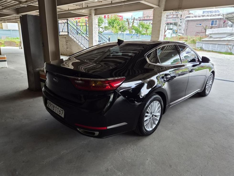 Kia K7 — miniaturë 3