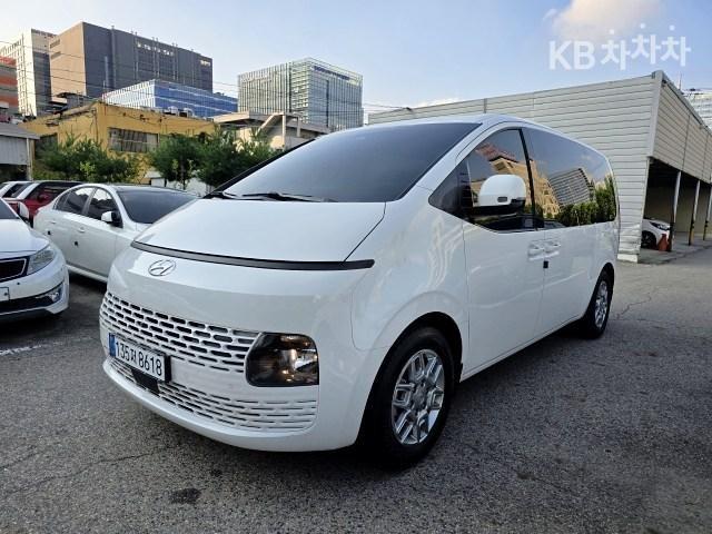 Hyundai Staria Tourer 9-Seater Modern — foto 1