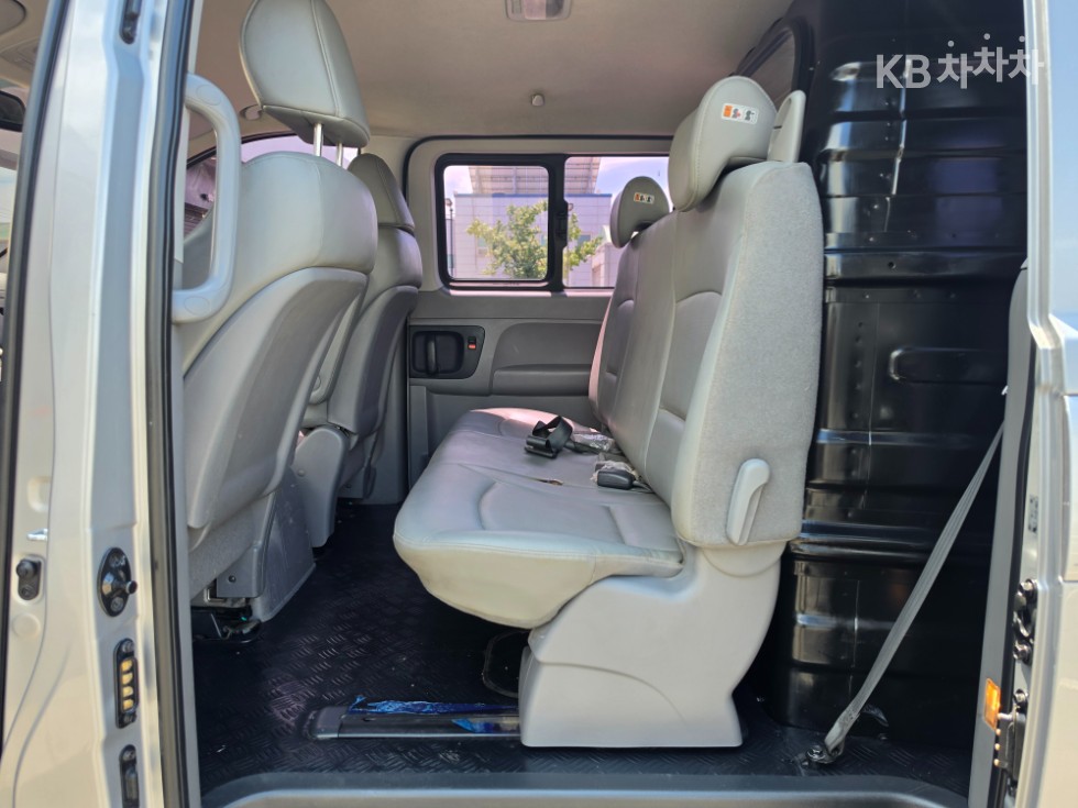 Hyundai Starex — miniaturë 12