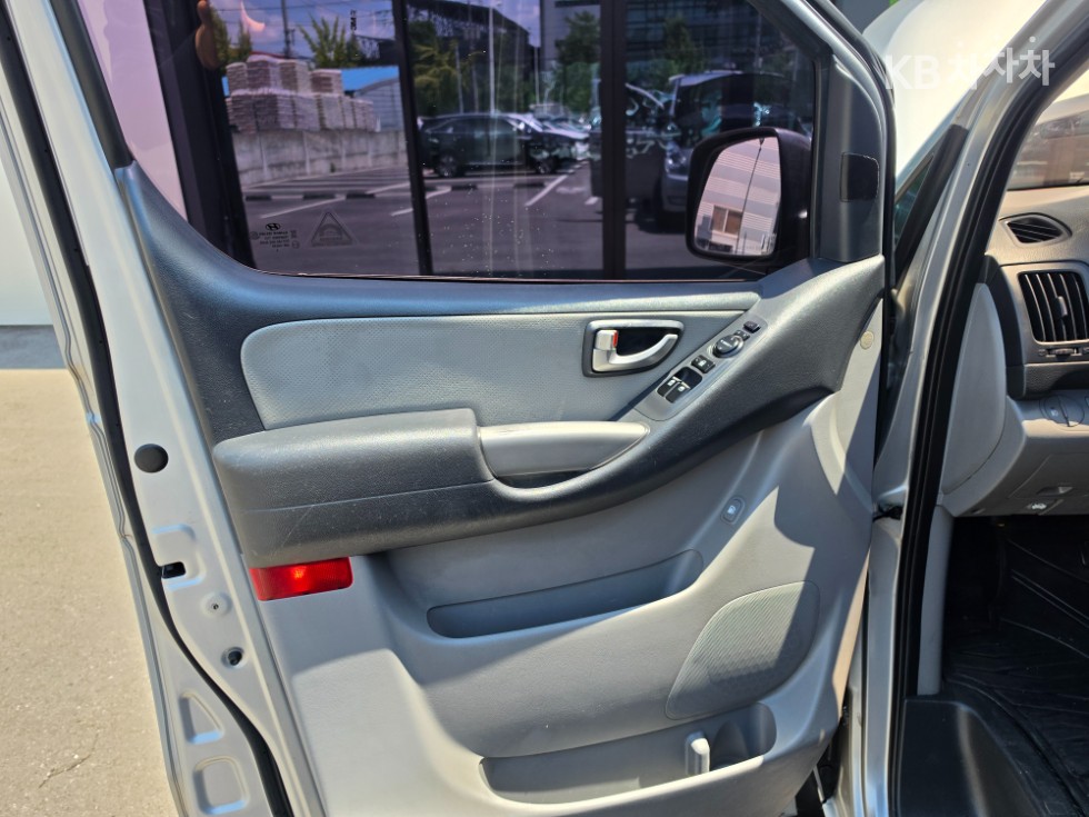 Hyundai Starex — miniaturë 15