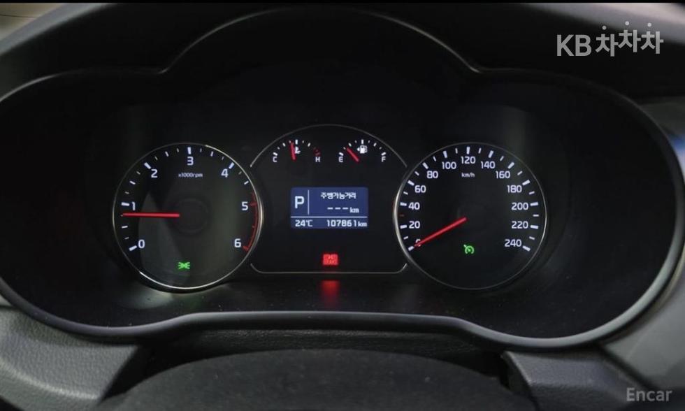 Kia Carens — miniaturë 6