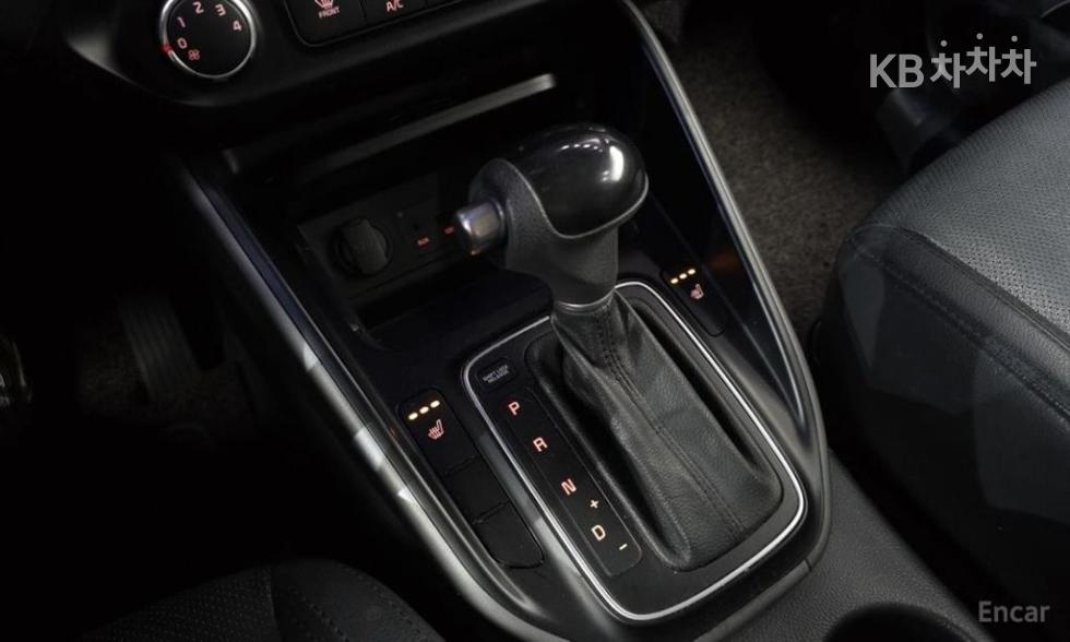 Kia Carens — miniaturë 7