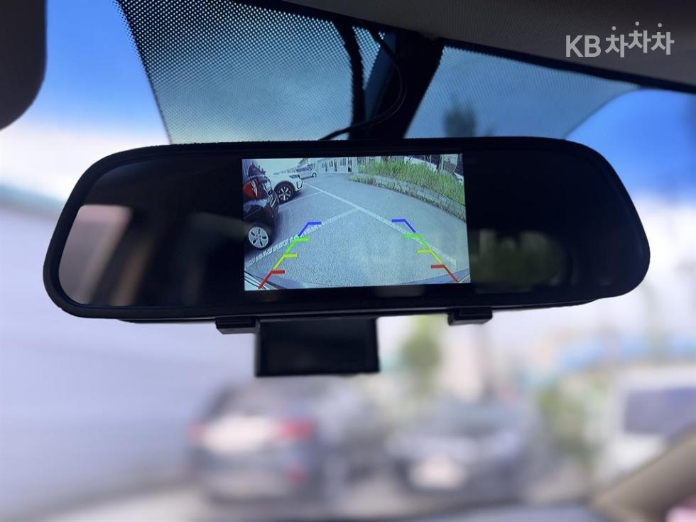 Kia Carens — miniaturë 19