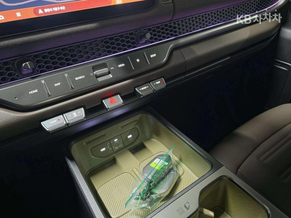 2025 Kia Used Car photo