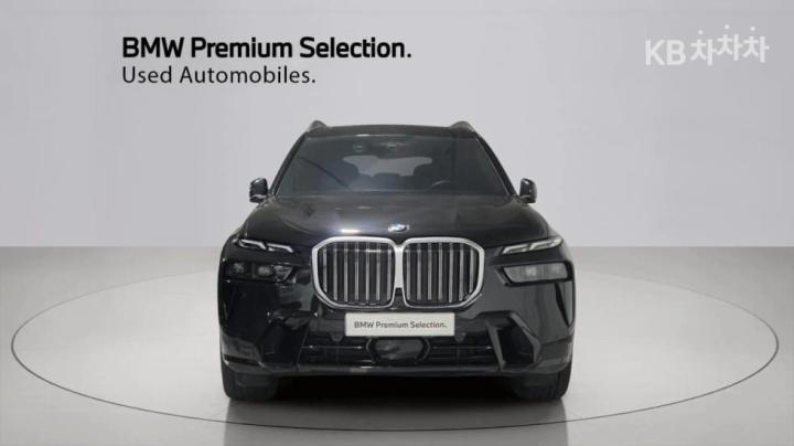 BMW X7 — miniaturë 3
