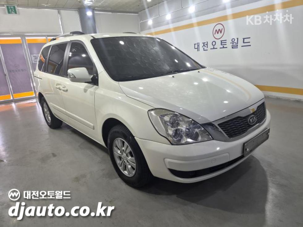 Kia Carnival — miniaturë 3