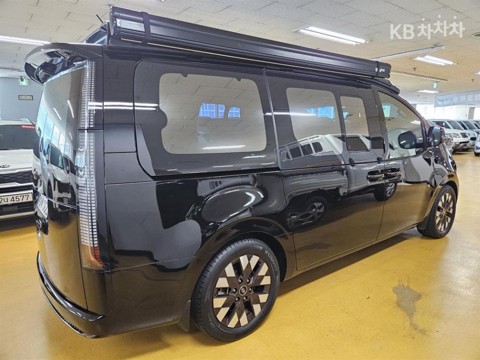 Hyundai Staria — miniaturë 3