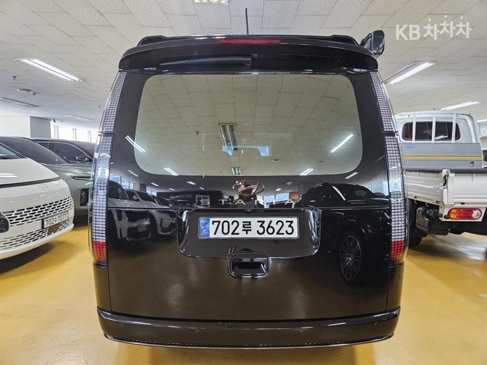 Hyundai Staria — miniaturë 4