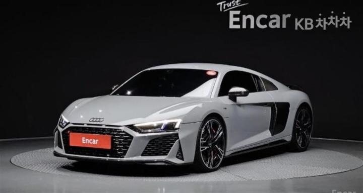 Audi R8 5.2 V10 performance Coupe — foto 1