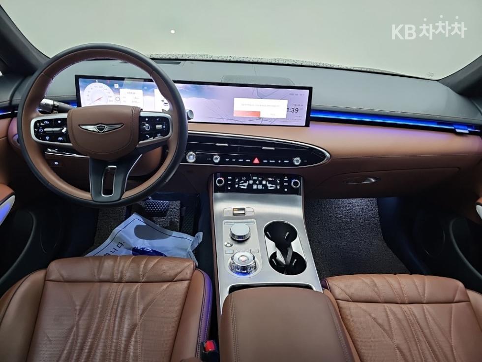 2024 Genesis GV70 photo