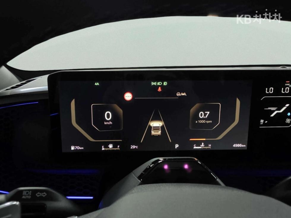 2025 Kia Used Car photo