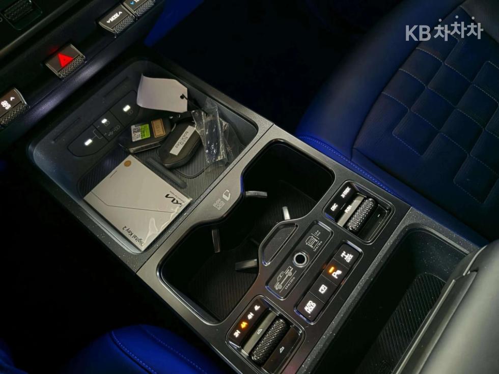 2025 Kia Used Car photo