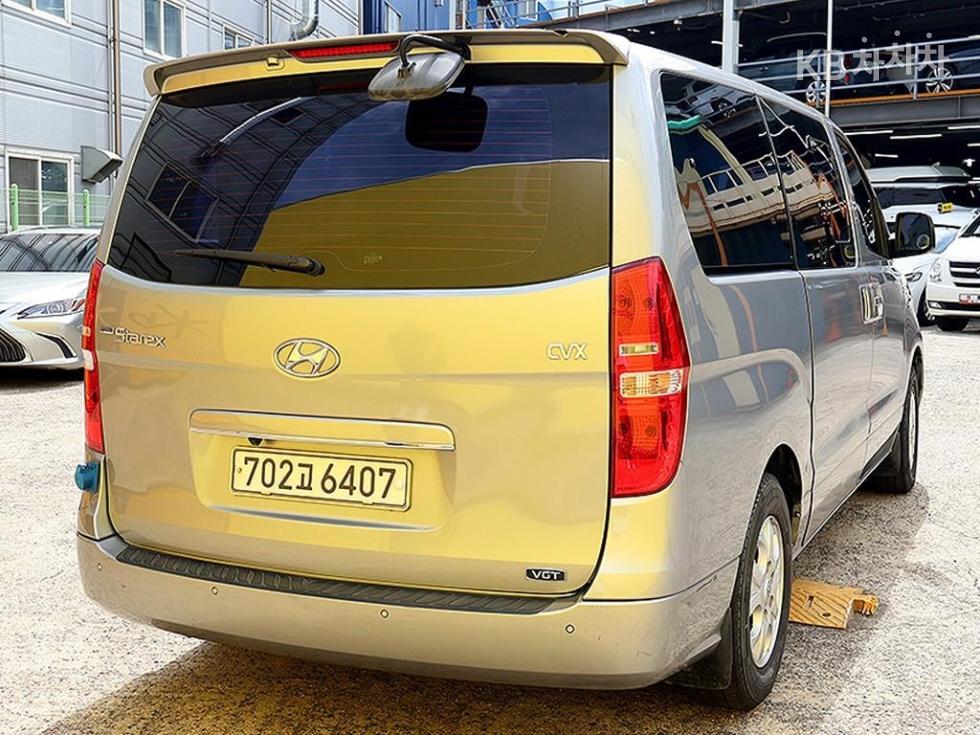 Hyundai Starex — miniaturë 4