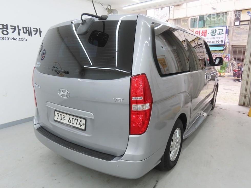 Hyundai Starex — miniaturë 3