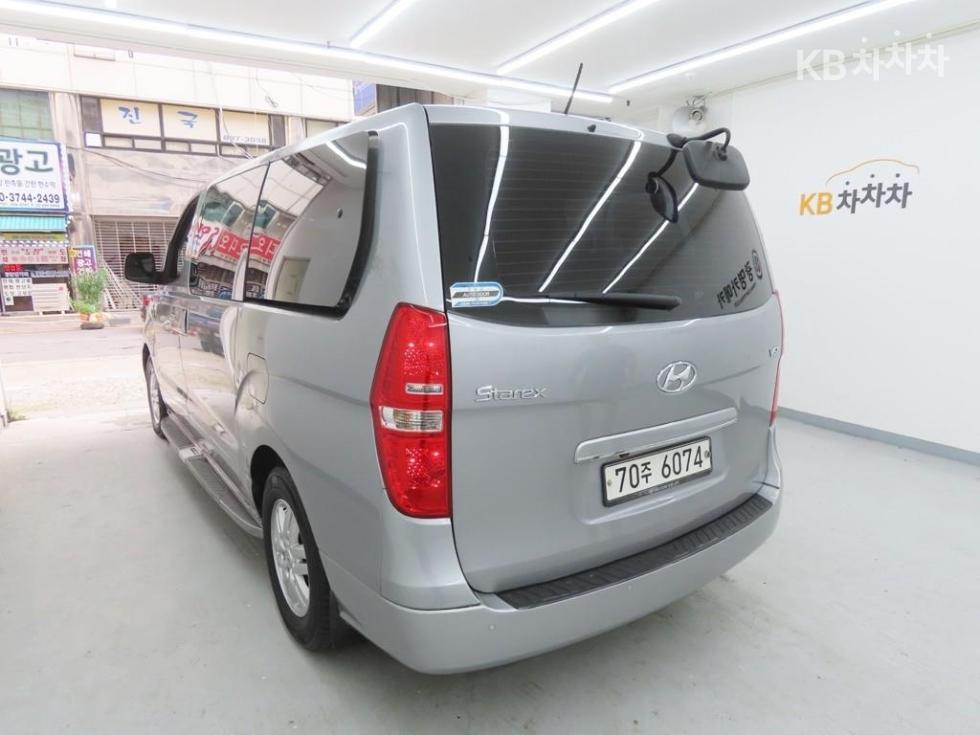 Hyundai Starex — miniaturë 4