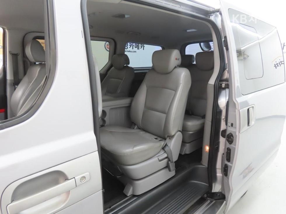 Hyundai Starex — miniaturë 6