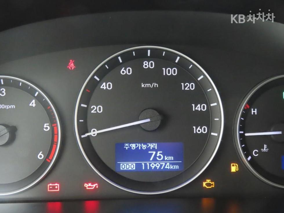 Hyundai Starex — miniaturë 8