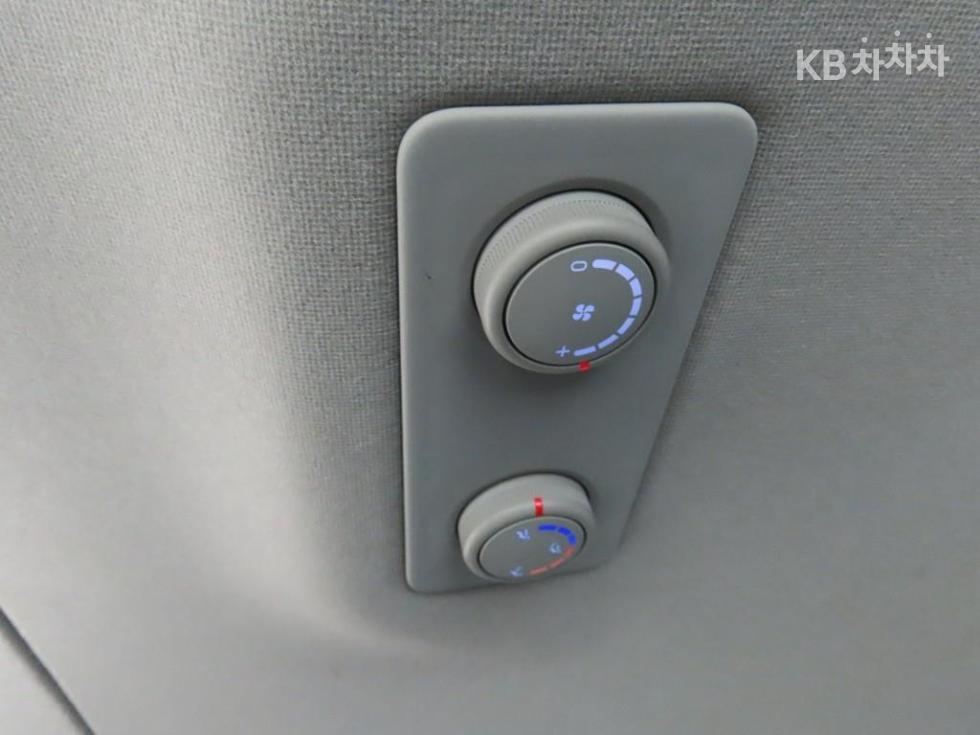 Hyundai Starex — miniaturë 17