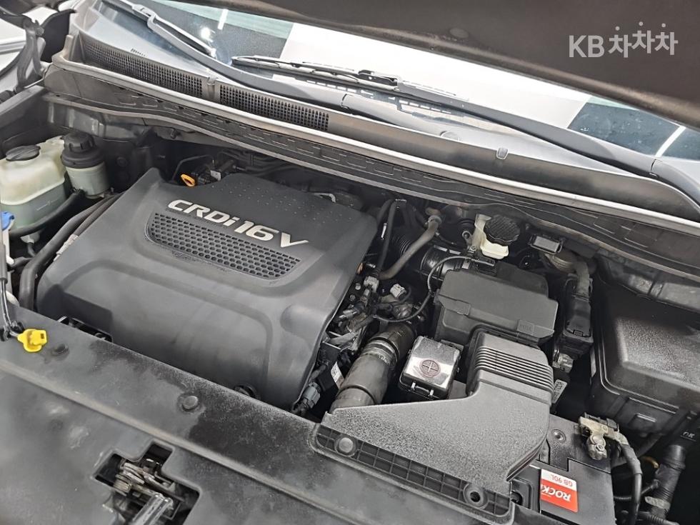 Kia Carnival — miniaturë 5
