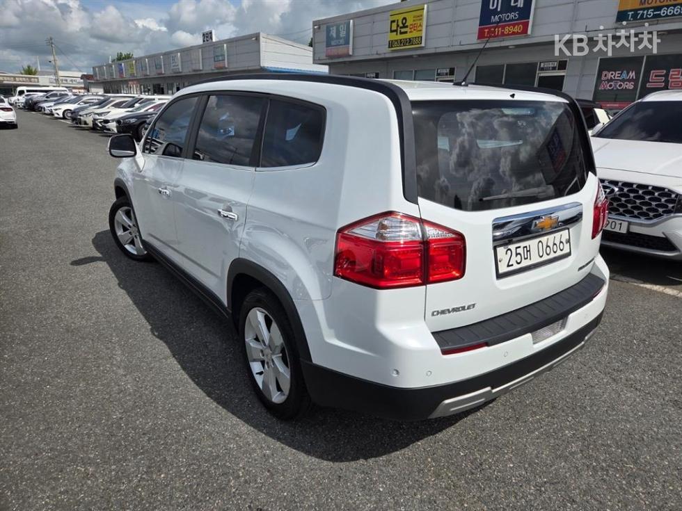 Chevrolet Orlando — miniaturë 4