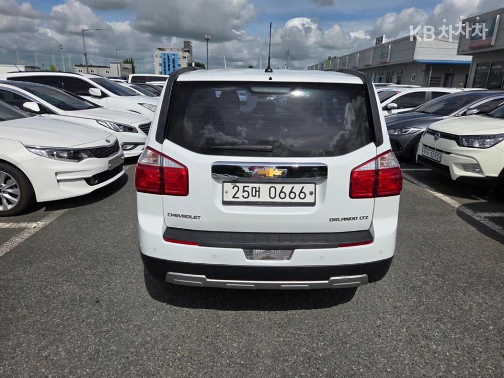 Chevrolet Orlando — miniaturë 5