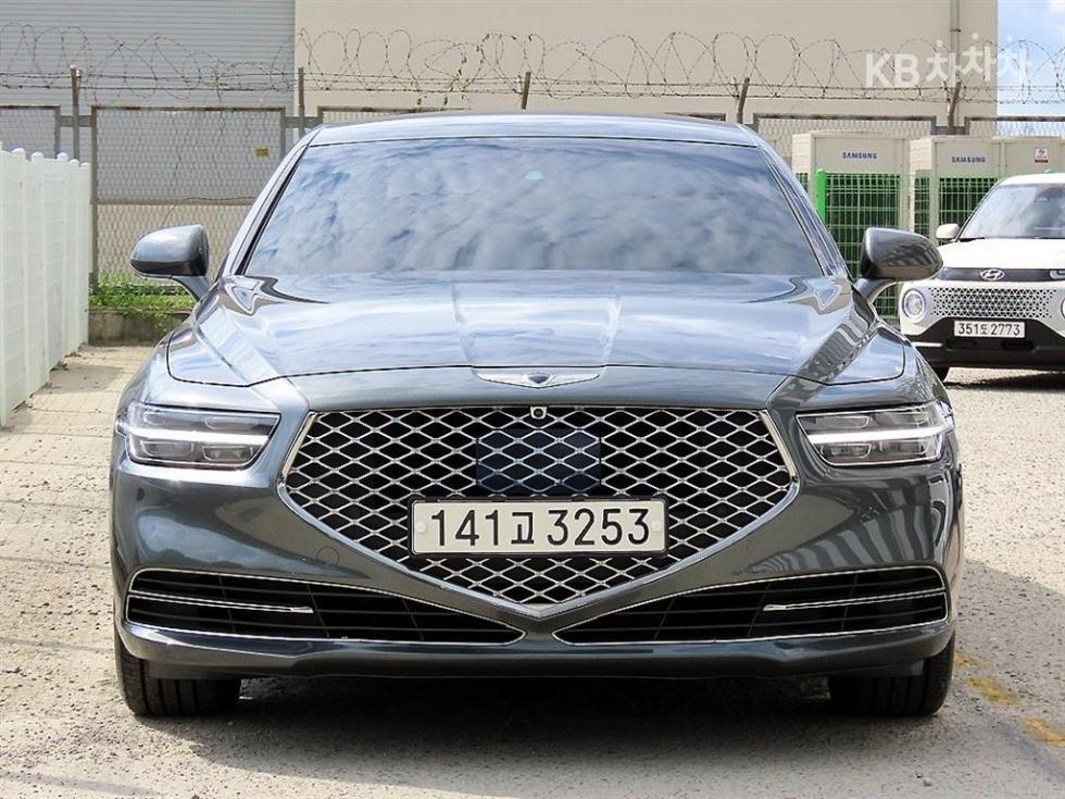 جينيسيس G90