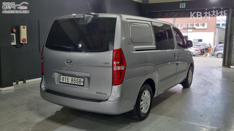 Hyundai Starex — miniaturë 2