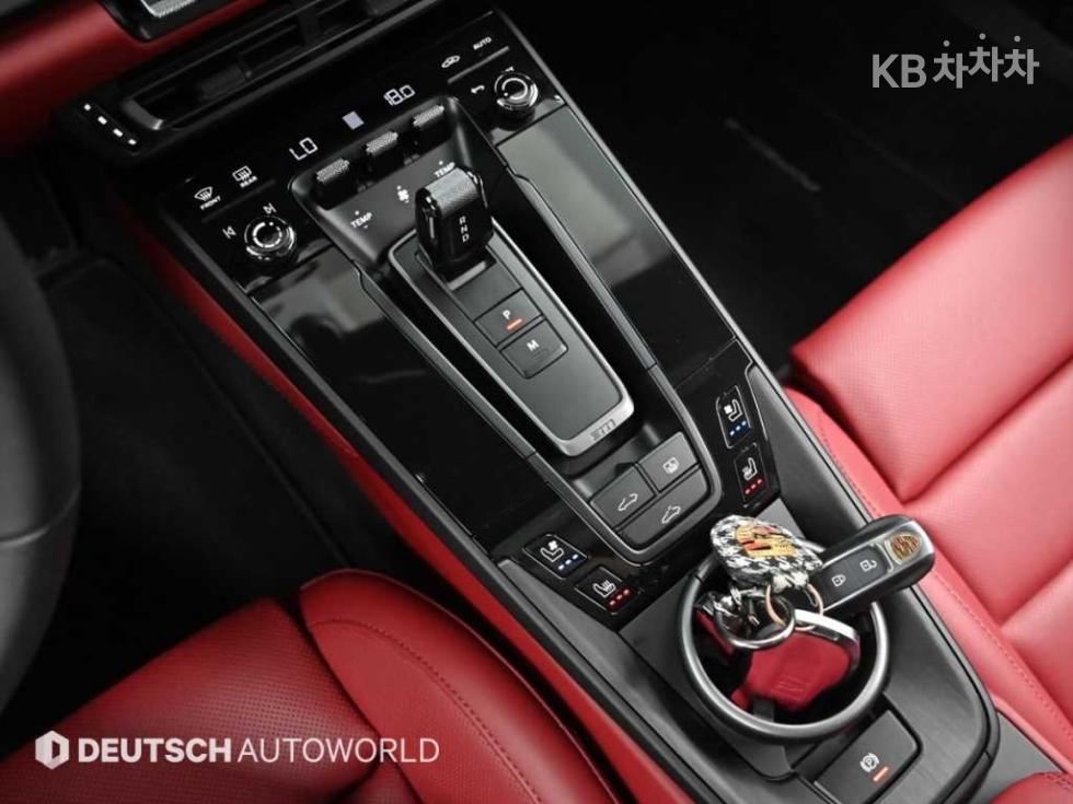Porsche 911 — miniaturë 9