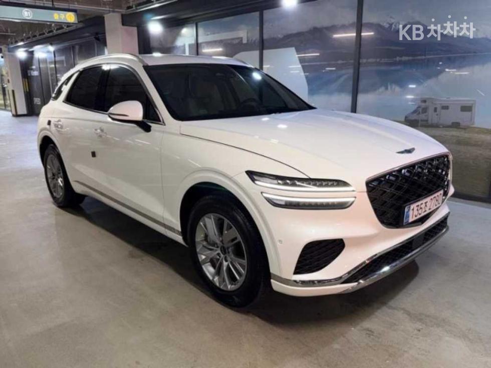 2024 Genesis GV70 photo
