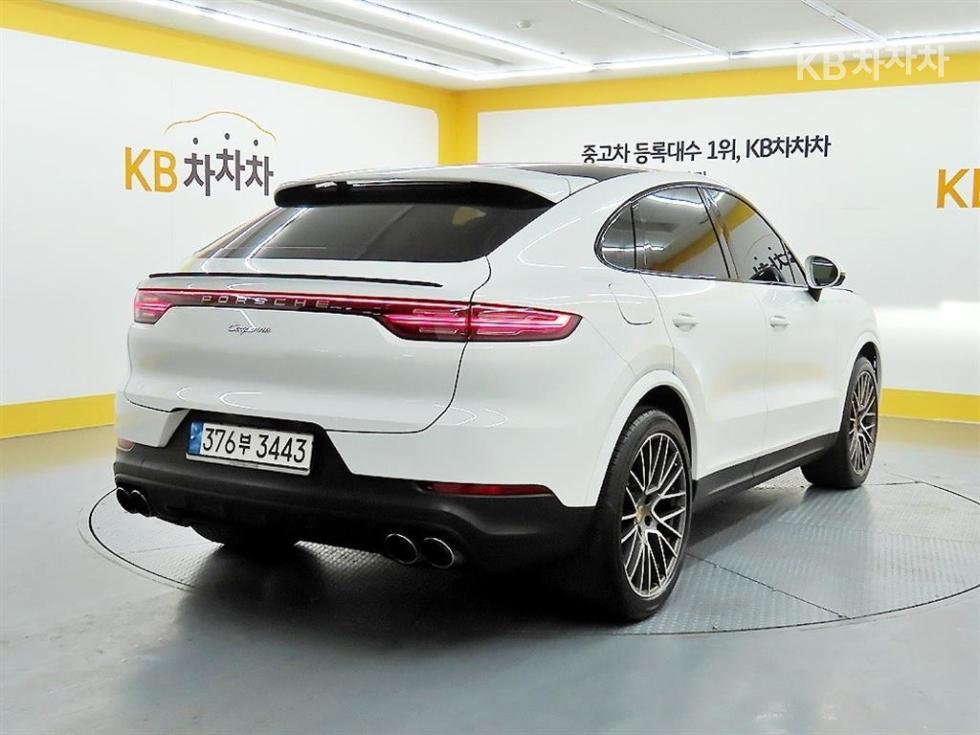 2022 Porsche (9Y0) photo