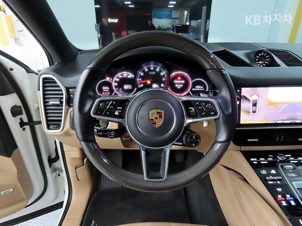 2022 Porsche (9Y0) photo