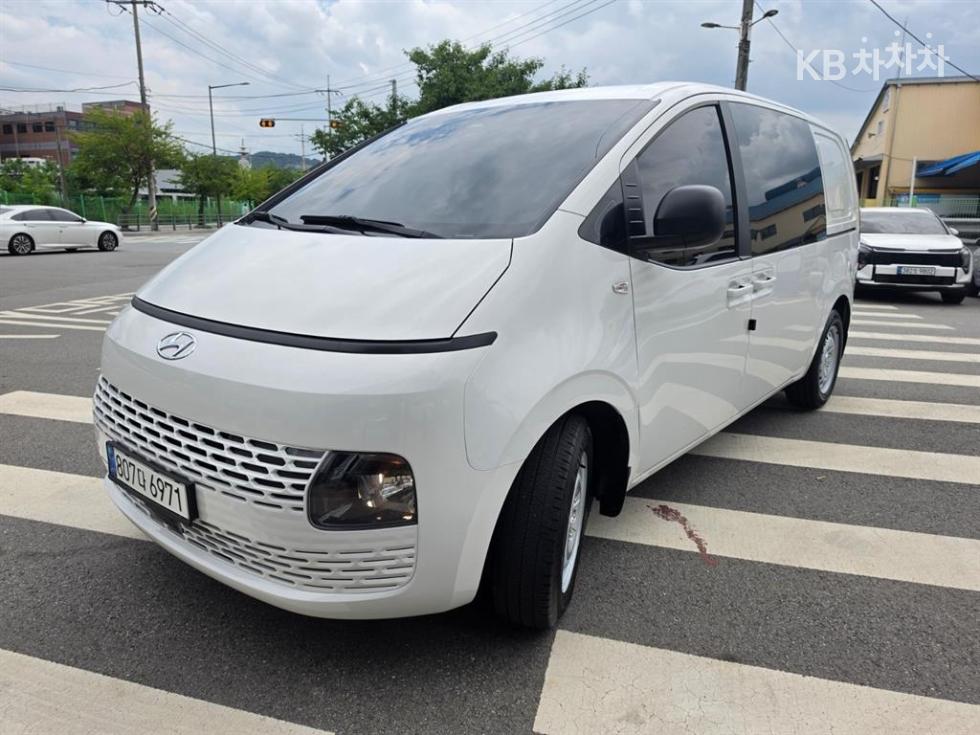 Hyundai Staria — miniaturë 2