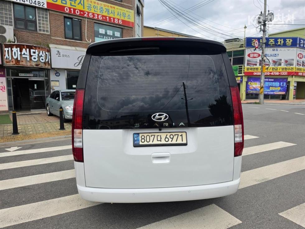 Hyundai Staria — miniaturë 5