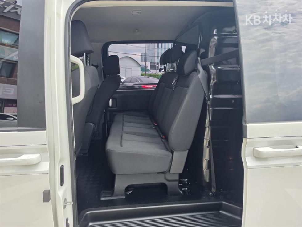 Hyundai Staria — miniaturë 11