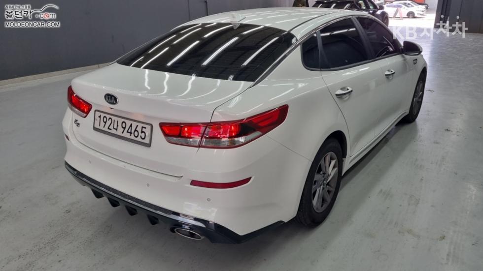 Kia K5 — miniaturë 2