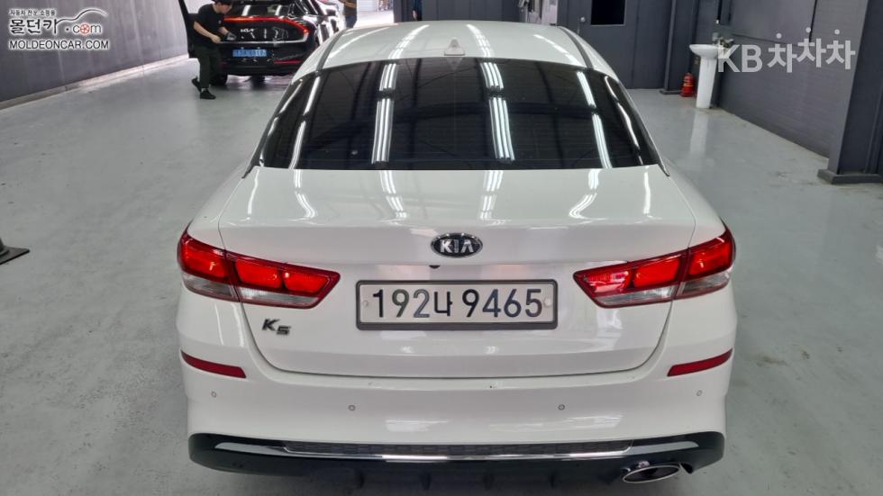 Kia K5 — miniaturë 4