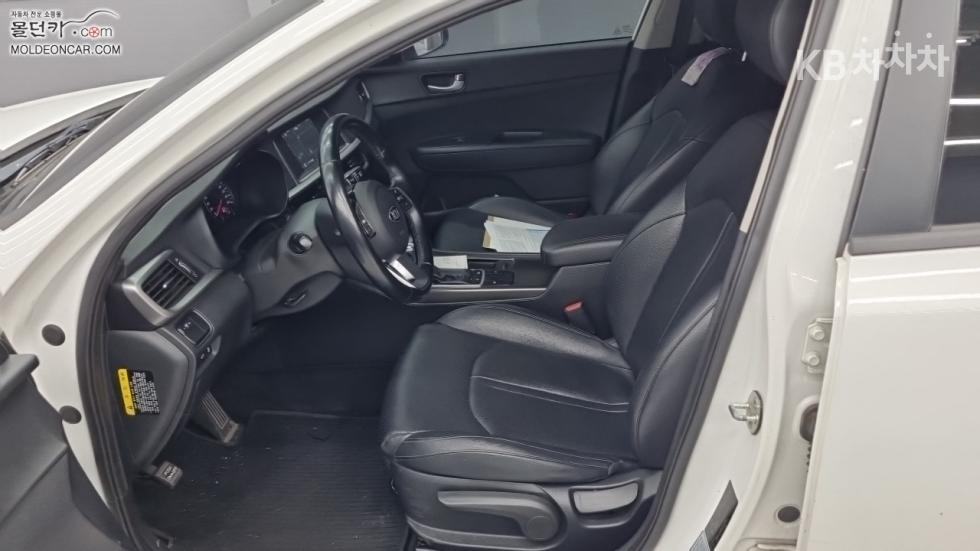Kia K5 — miniaturë 9