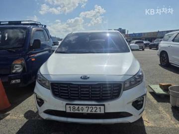 Kia Carnival 9  seats 2.2  diesel  noblesse  special — foto 1