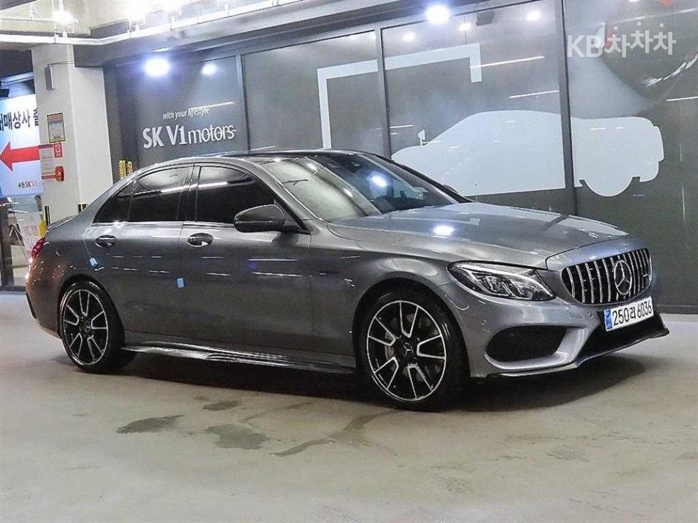 مرسيدس C-Class
