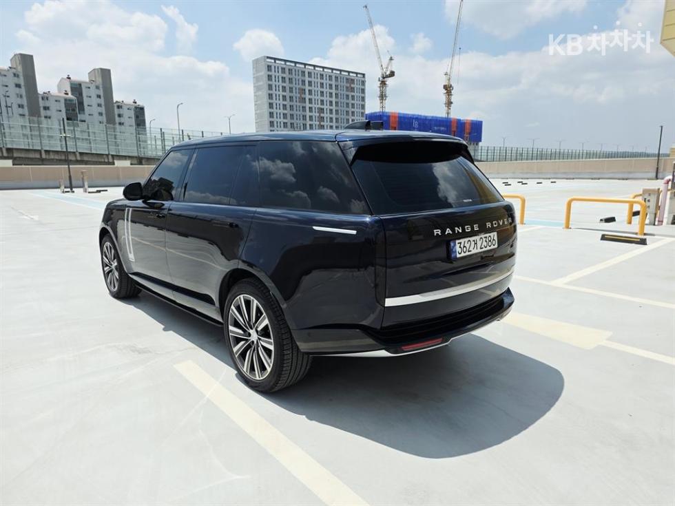 Land Rover Range Rover — miniaturë 2