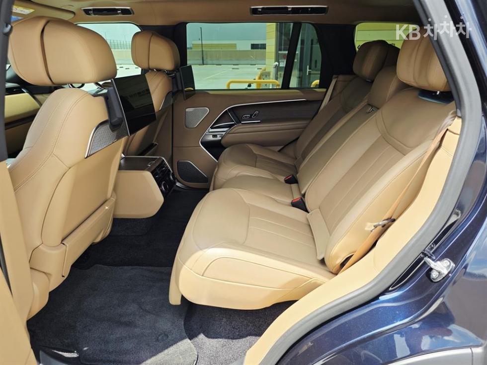 Land Rover Range Rover — miniaturë 6