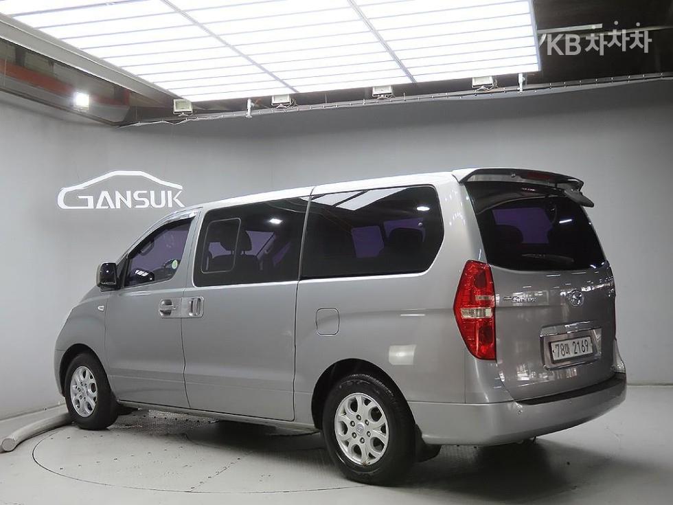 Hyundai Starex — miniaturë 3
