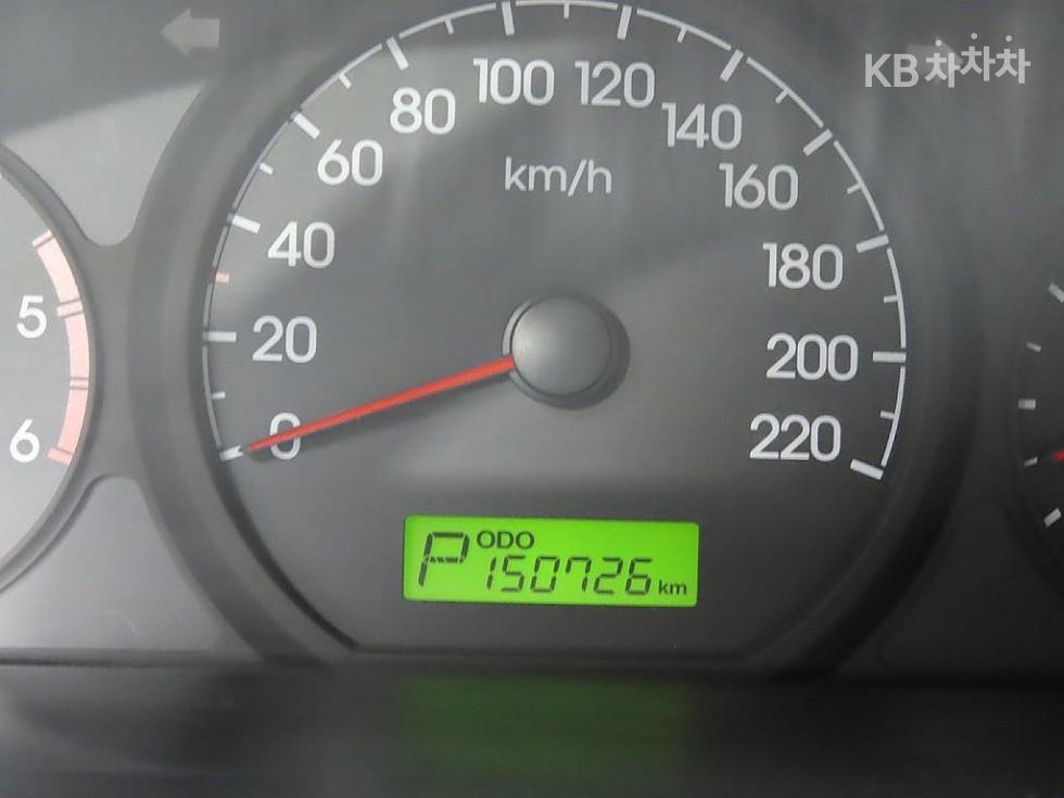 Hyundai Starex — miniaturë 6