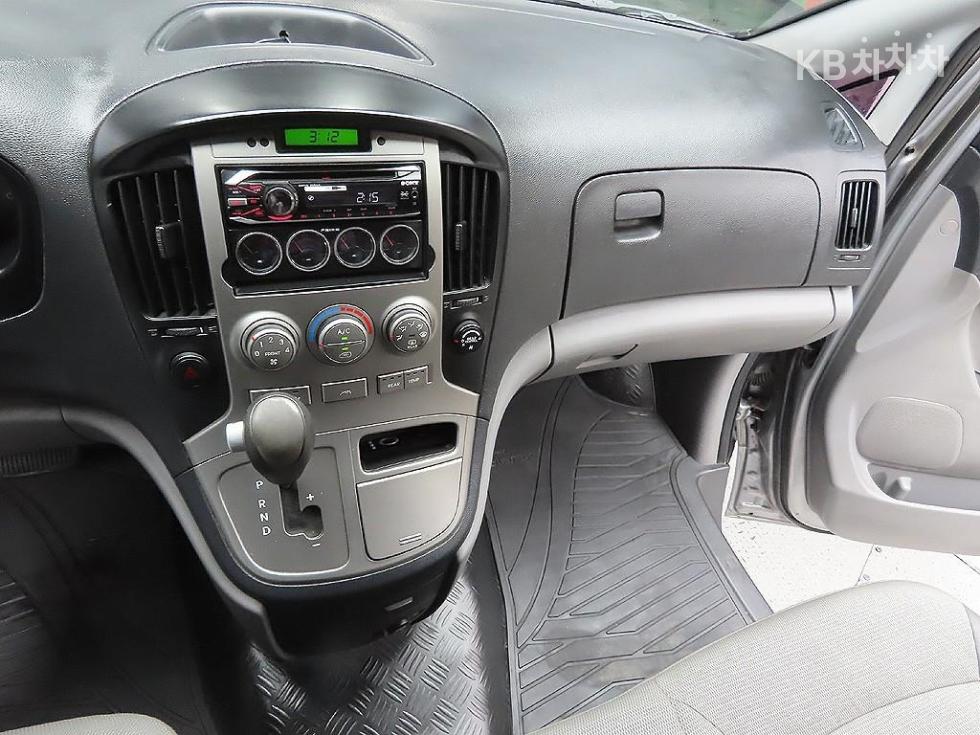 Hyundai Starex — miniaturë 7