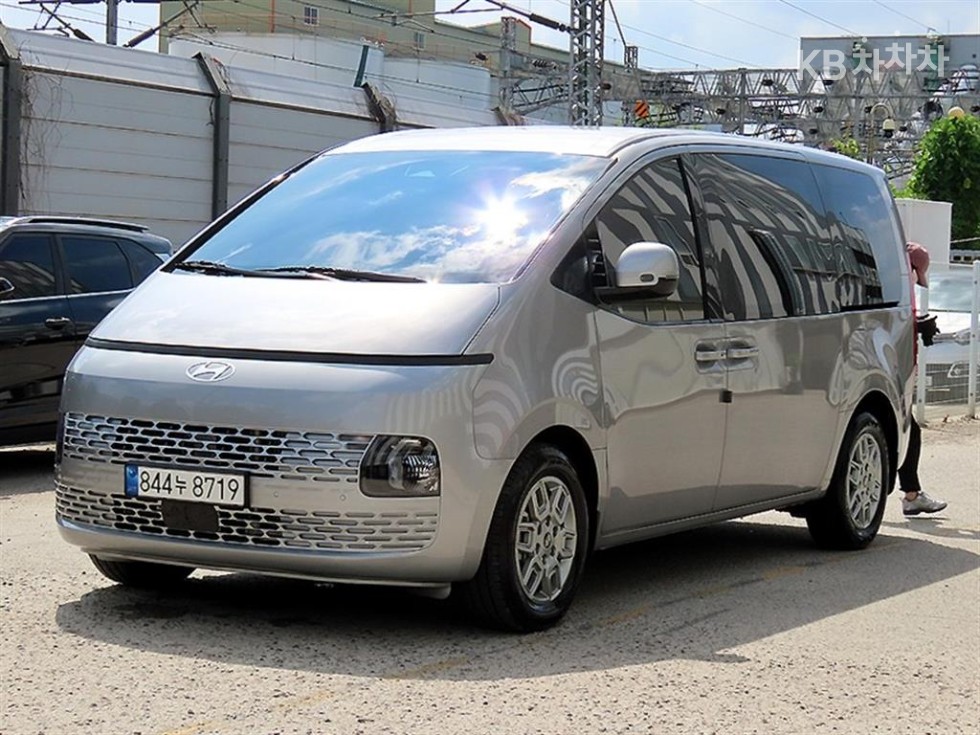 Hyundai Staria — miniaturë 2