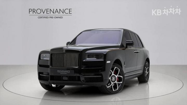 Rolls-Royce Cullinan 6.7 V12 Black Badge — foto 1