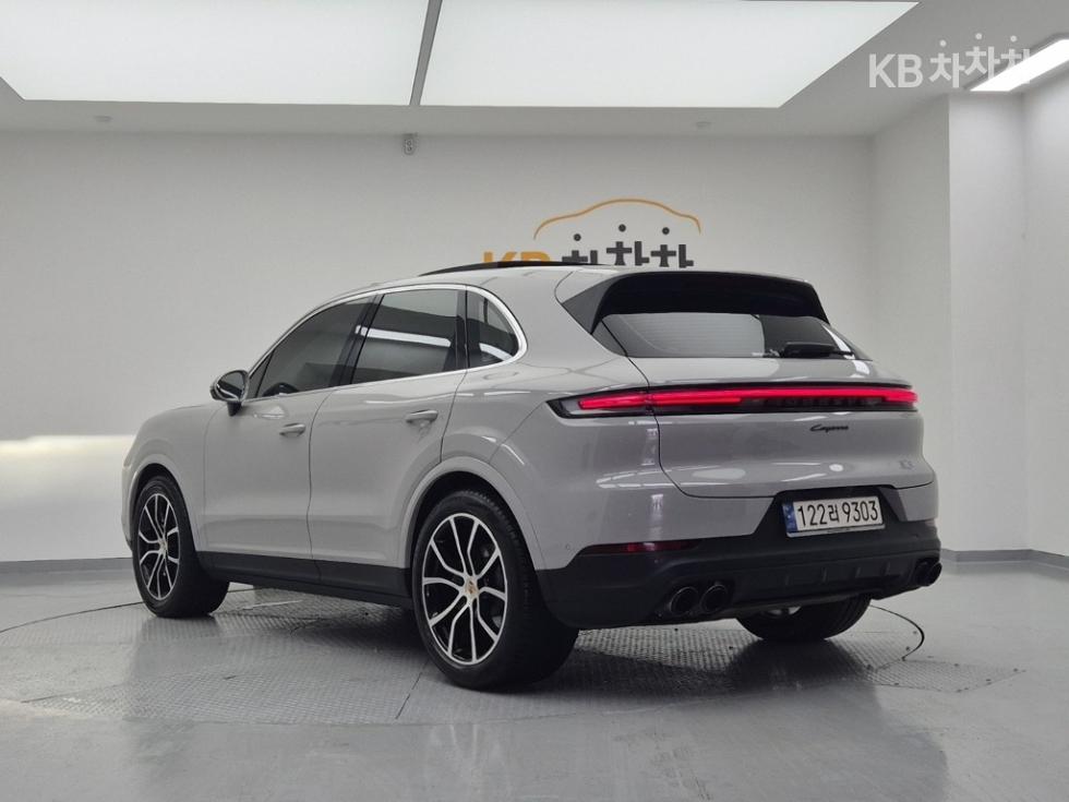Porsche Cayenne — miniaturë 3